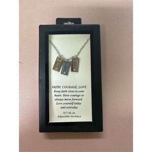 NWT tri tone necklace